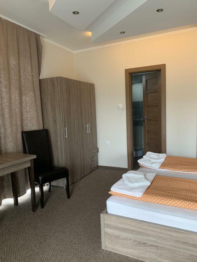 Vaci Vendeghaz Hotel Nyíregyháza Eksteriør billede