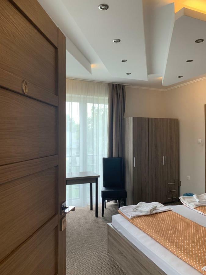 Vaci Vendeghaz Hotel Nyíregyháza Eksteriør billede