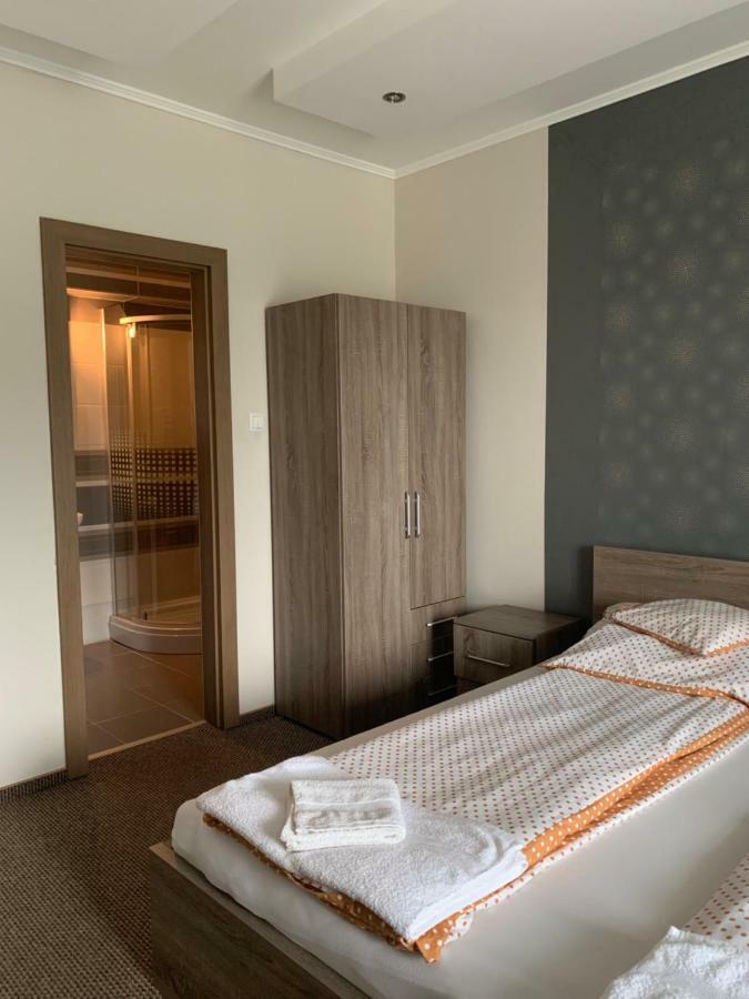 Vaci Vendeghaz Hotel Nyíregyháza Eksteriør billede