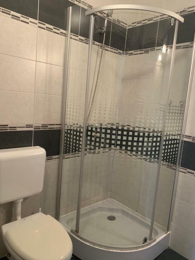 Vaci Vendeghaz Hotel Nyíregyháza Eksteriør billede
